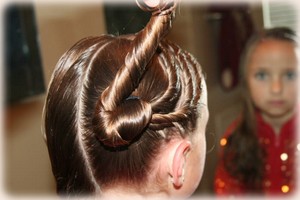 http://silk-hair.ru/images/stories/prich/5/twist-hairstyle-step-11.jpg